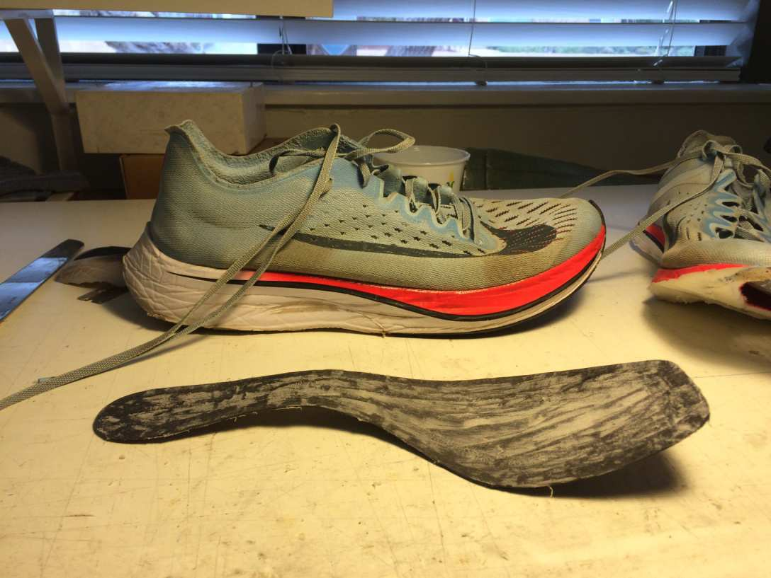 carbon fibre plate running shoes